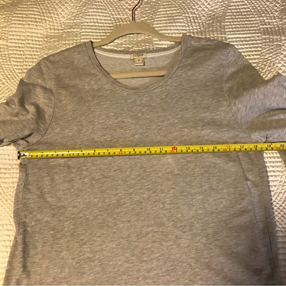 J. Crew Sweatshirt Top Medium Gray White Ruffle Hem Long Sleeve EUC - Picture 7 of 9